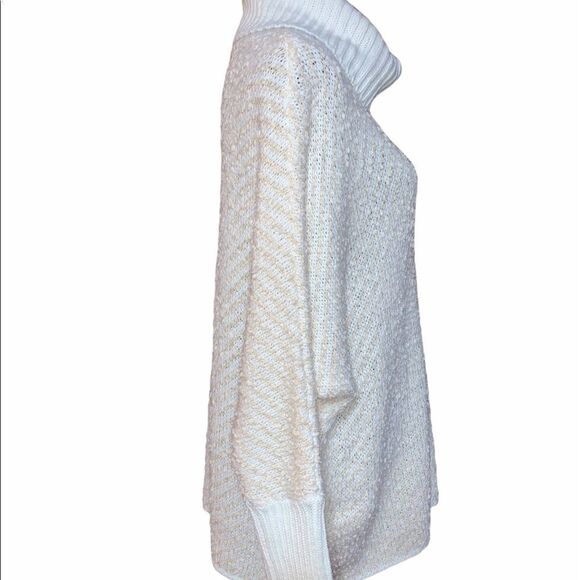 Moon & Madison Sweater - Picture 3 of 8